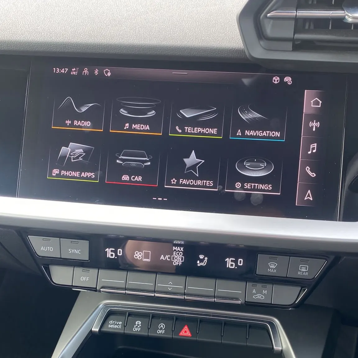 Audi A3 Front and Reverse Camera