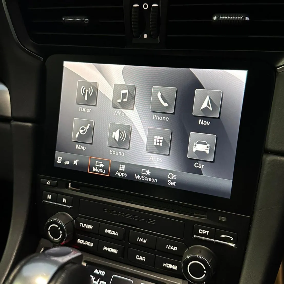 Porsche 911 Reverse Camera