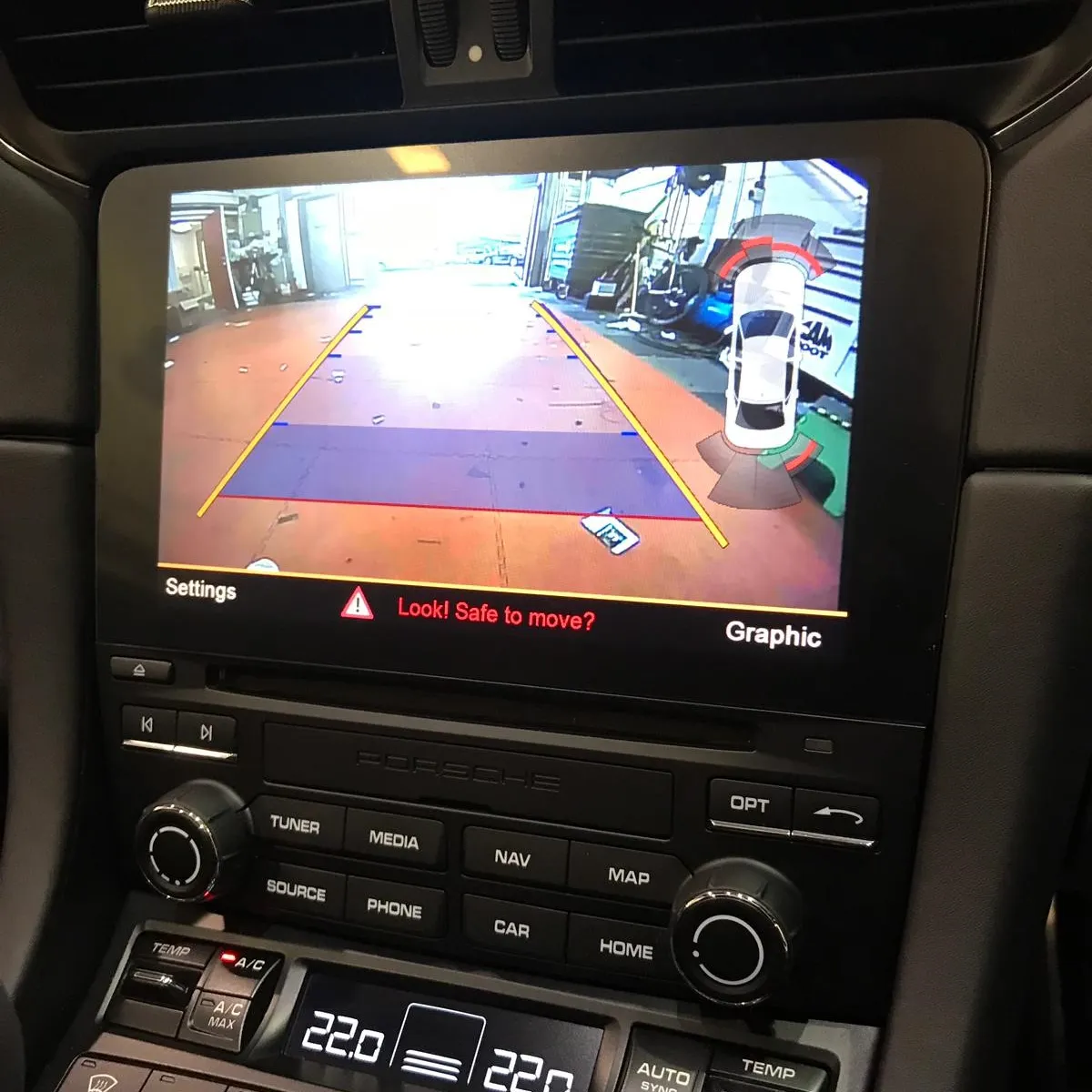 Porsche 911 Reverse Camera