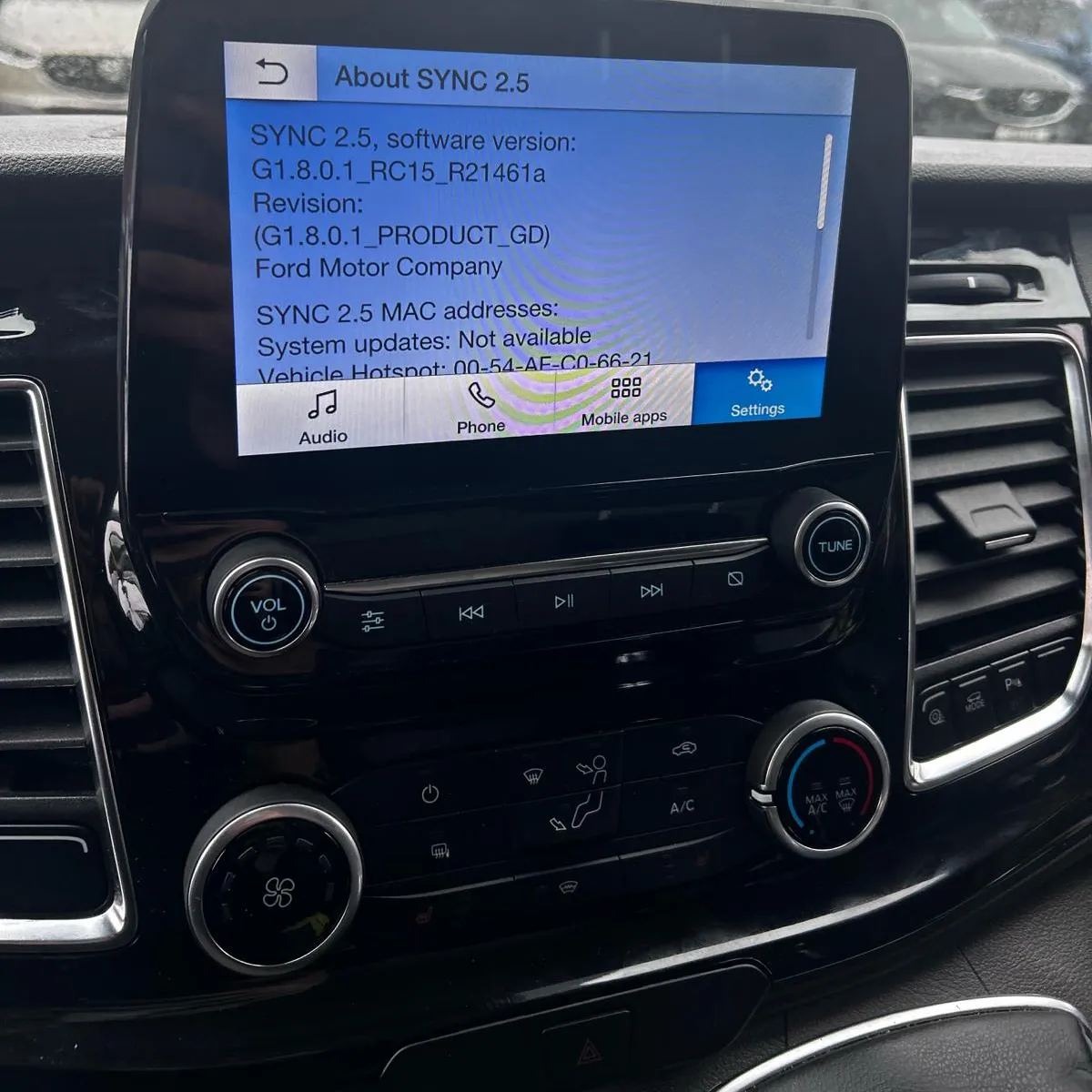 Ford Transit Front and Reverse Camera