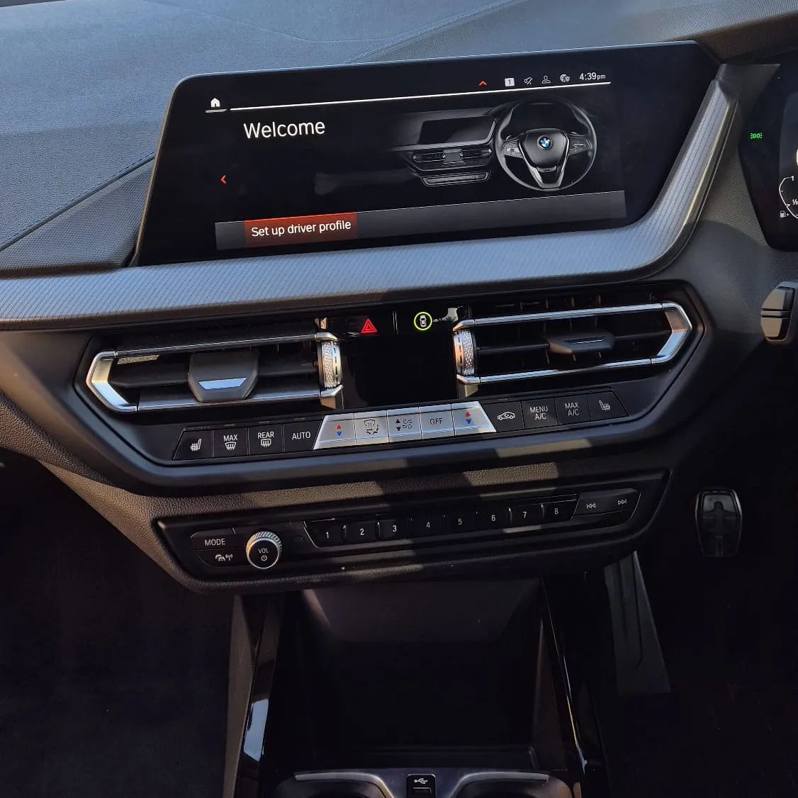 BMW Z4 Front and Reverse Camera