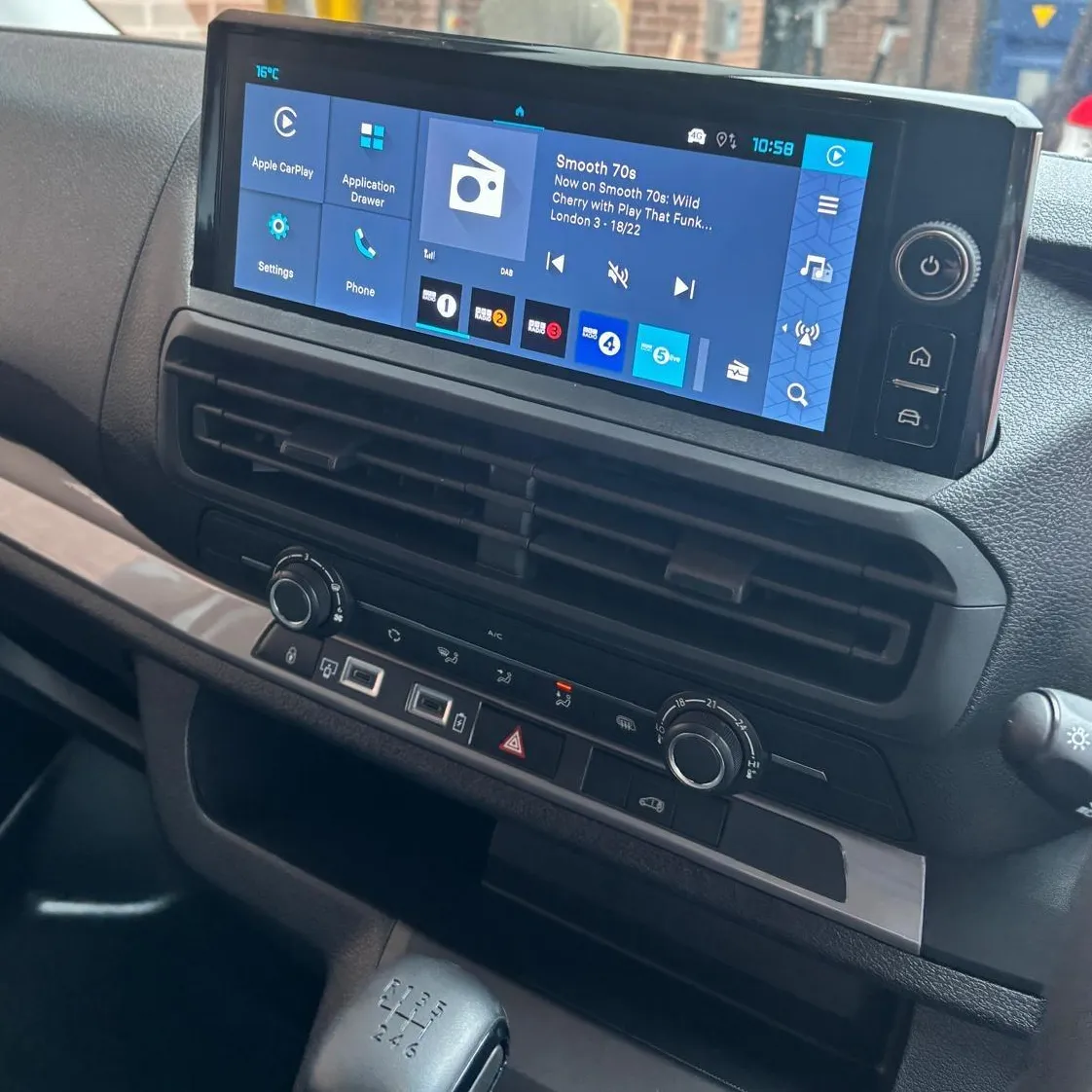 Citroen Dispatch Front and Reverse Camera