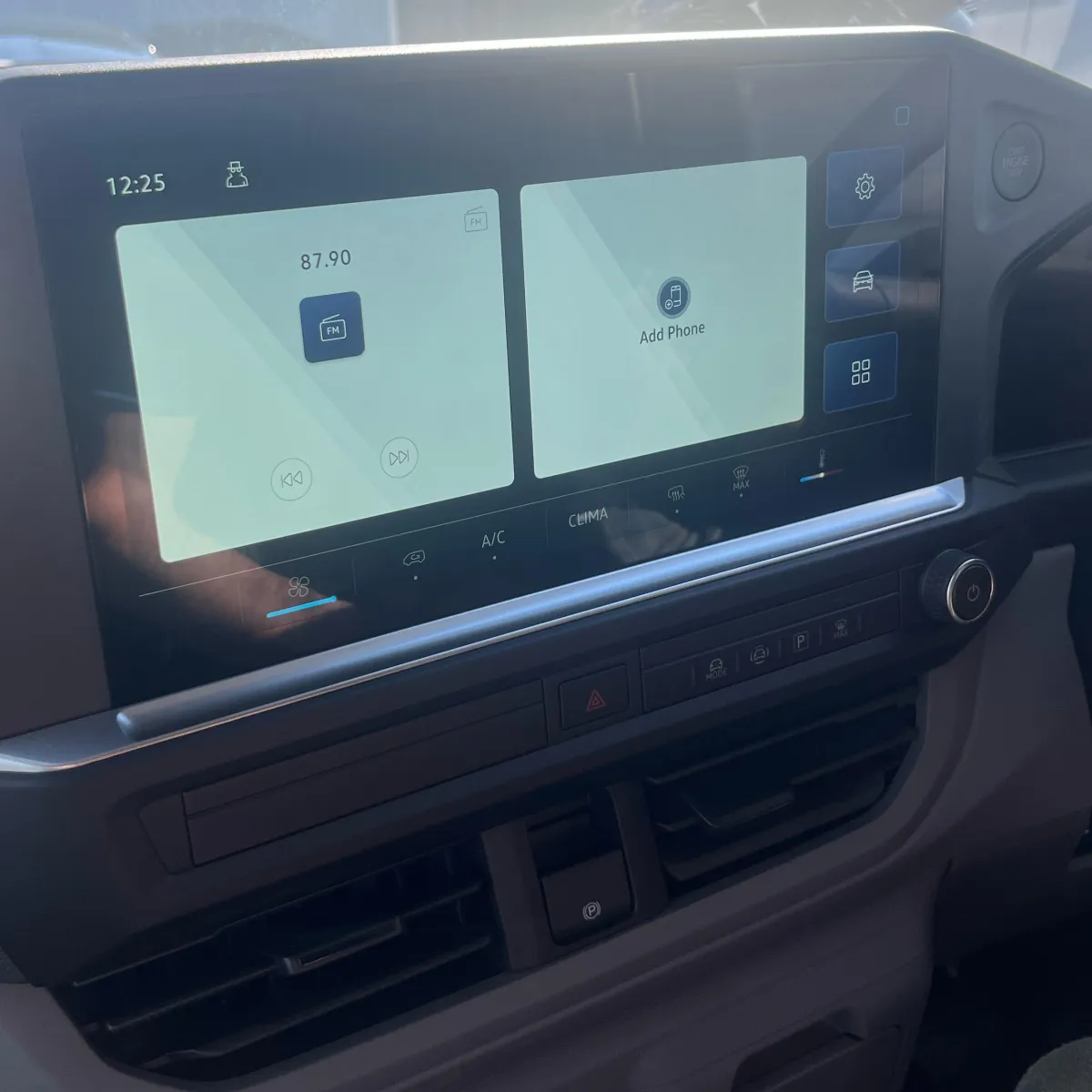 VW Transporter T7 Reverse Camera