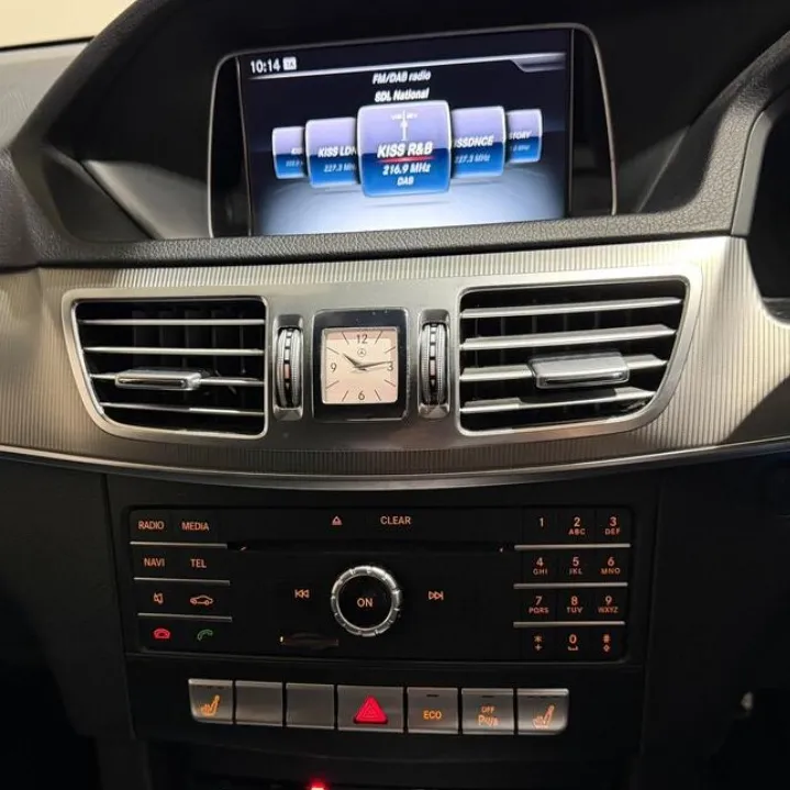 Mercedes E-Class Front and Reverse Camera