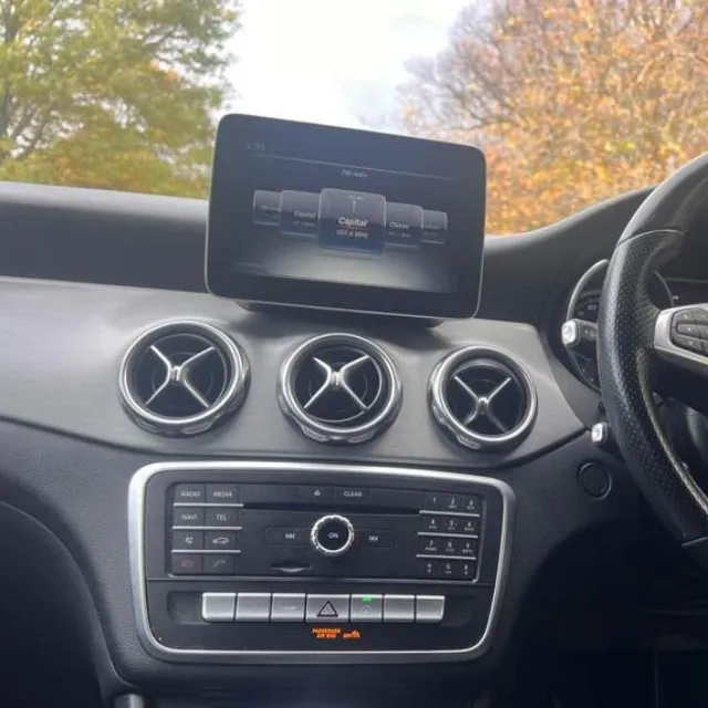 Mercedes GLA-Class Front and Reverse Camera